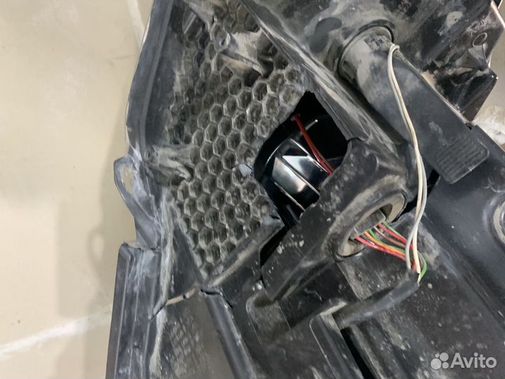 Фара правая nissan qashqai j-11 led