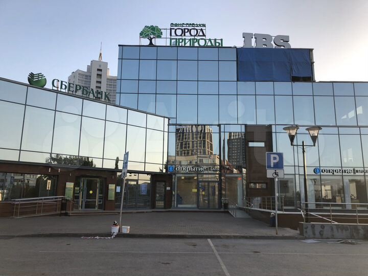 Офис, 203.5 м², Менделеева 130