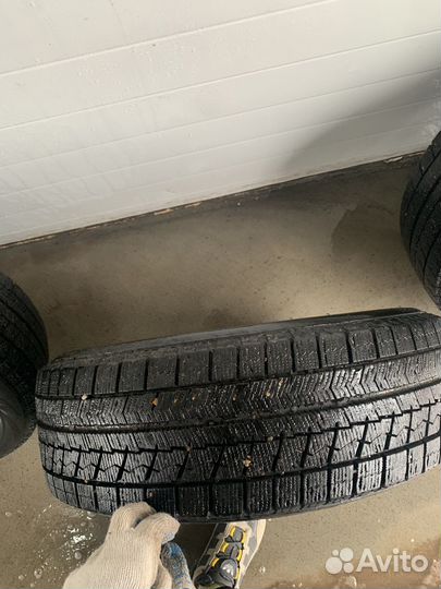 Bridgestone Blizzak VRX 185/65 R15 88S