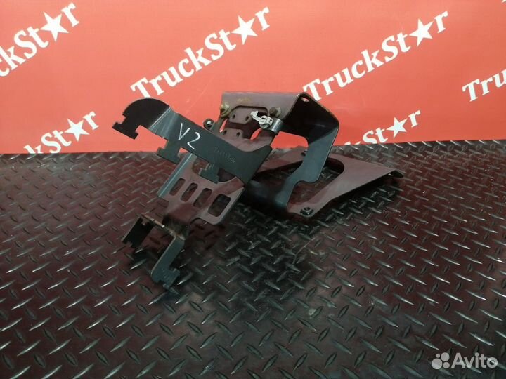 Кронштейн бака AdBlue Volvo FH