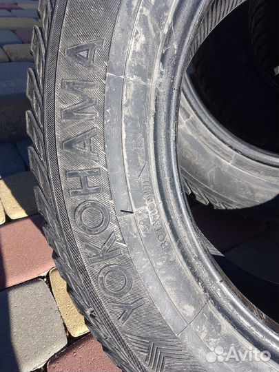 Yokohama Ice Guard Stud IG35 215/60 R16