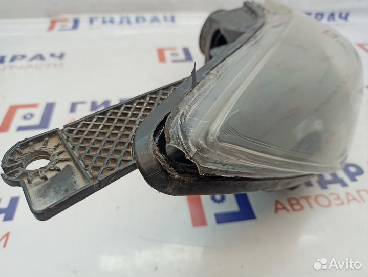 Фара правая Ford Focus 3. Аналог. Дефект