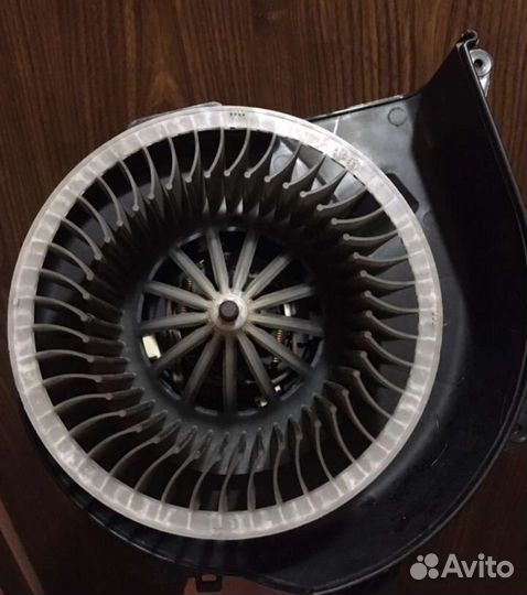Моторчик печки на volkswagen polo