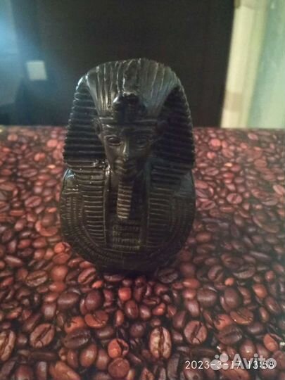 Статуэтка фараона Тутанхамона