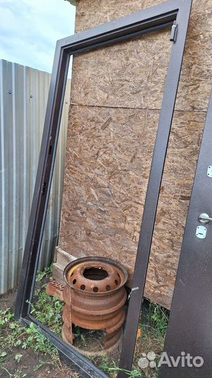 Дверь входная металлическая бу 90:200