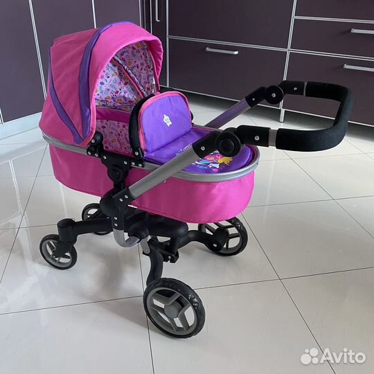 На брониКоляска для кукол demi star