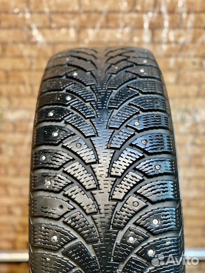 Nokian Tyres Hakkapeliitta 4 215/65 R16