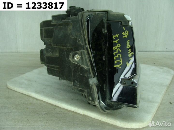 Фара левая Volkswagen Tiguan