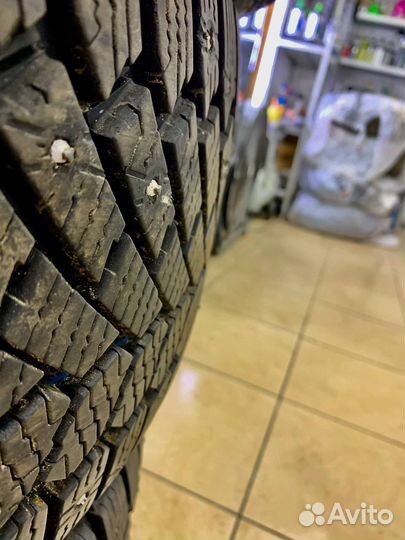 Gislaved Nord Frost 200 SUV 235/55 R17