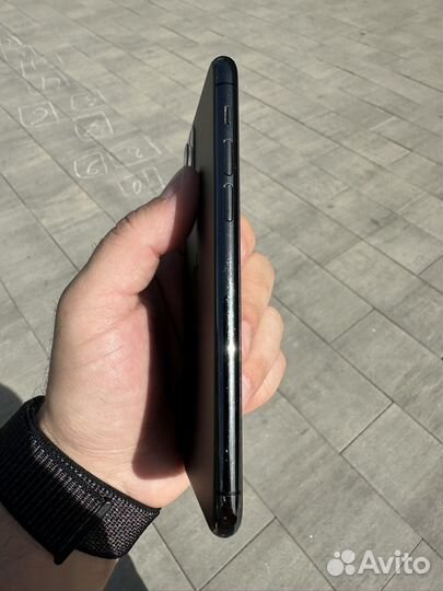 iPhone 11 Pro, 64 ГБ