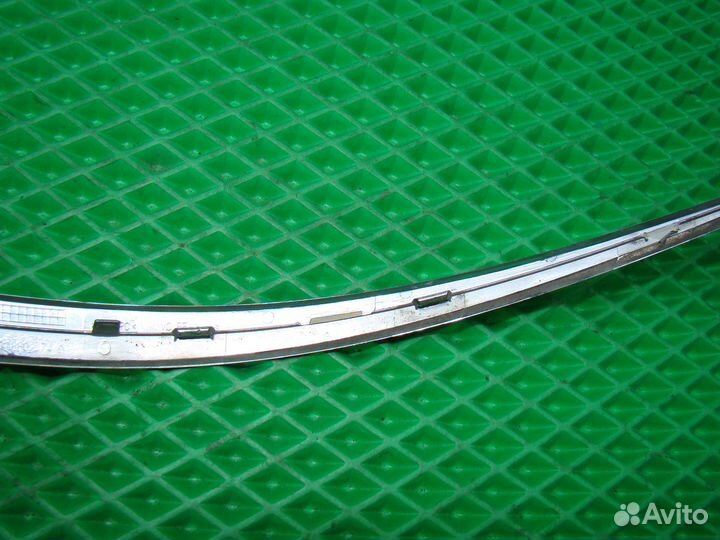 Молдинг бампера передний правый Мerсedеs W211