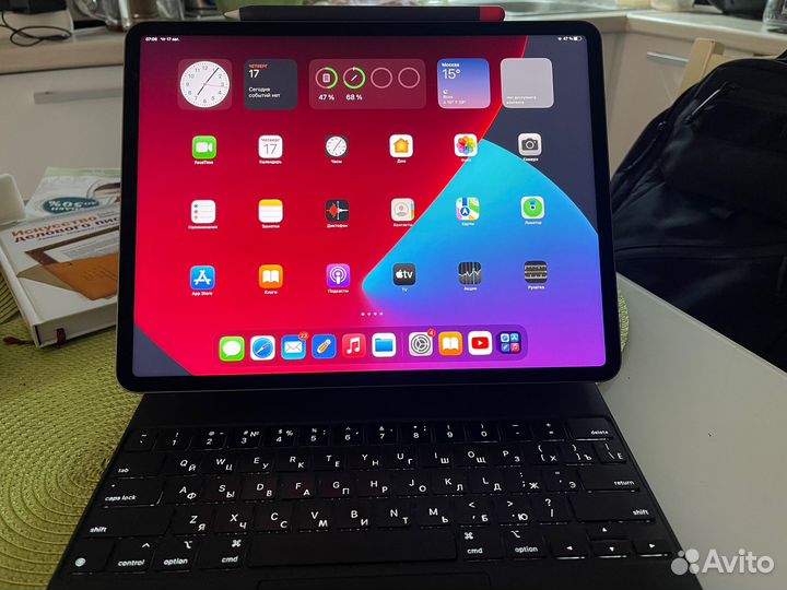 iPad Pro 12.9 m1 + клавиатура + стилус