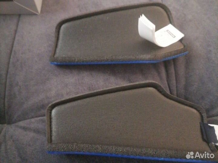 Щитки футбольные новые