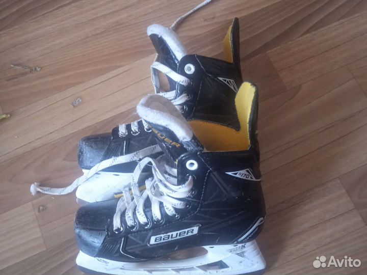 Хоккейные коньки bauer