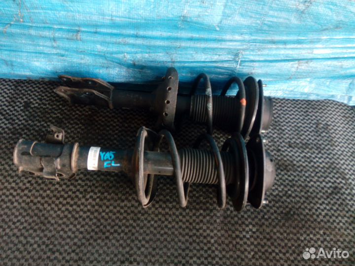 Стойка перед право c Subaru Exiga YA4 EJ204