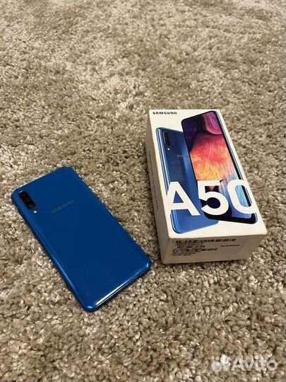 Телефон Samsung