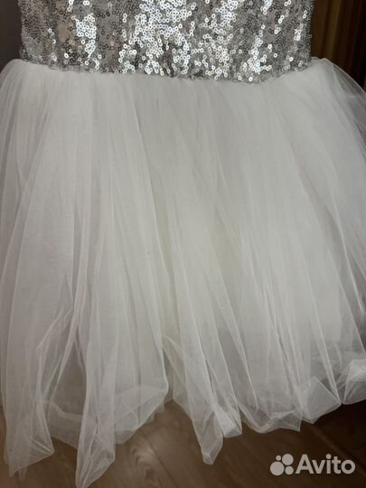 Нарядное платье для девочки