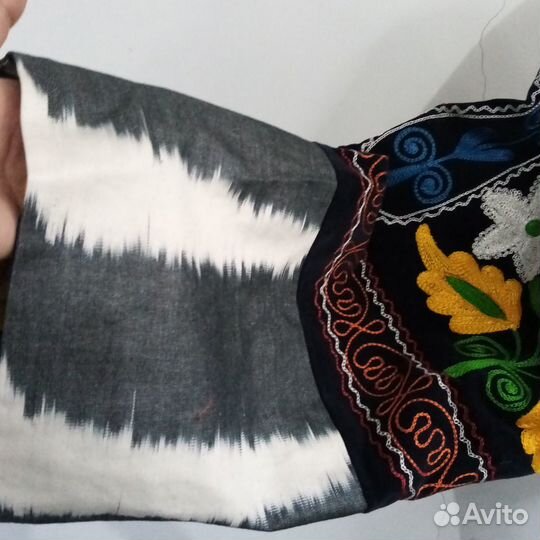 Узбекский халат из сюзане и иката. Кимоно. CHT008