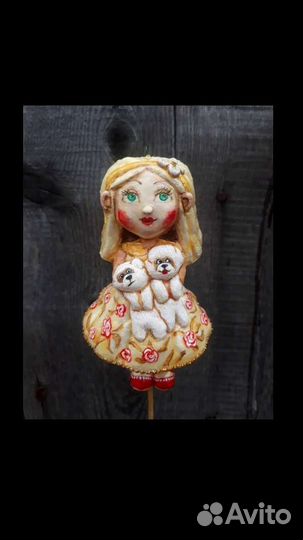 Елочная игрушка куколка