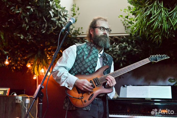 Уроки игры. Электрогитара и акустическая