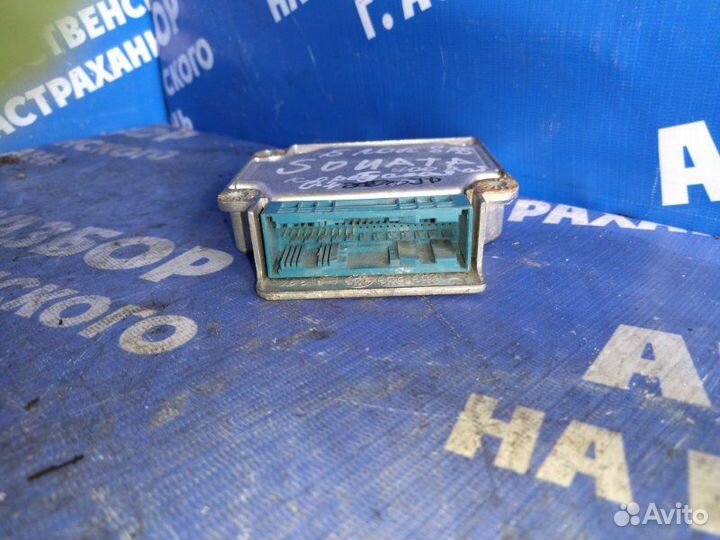 Блок управления airbag Hyundai Sonata 4 седан G4JP