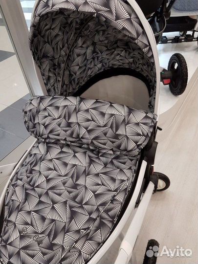 Коляска 2 в 1 Silver Cross Surf