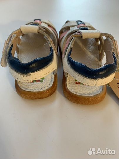Сандалии новые натуральная кожа р-р 21, 23, 25