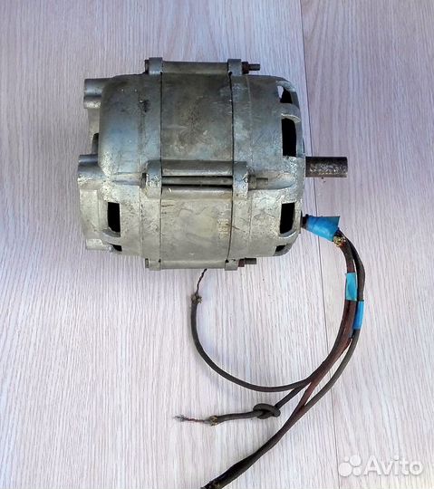 Асинхронный Электродвигатель ABE-071-4С 180В/1350