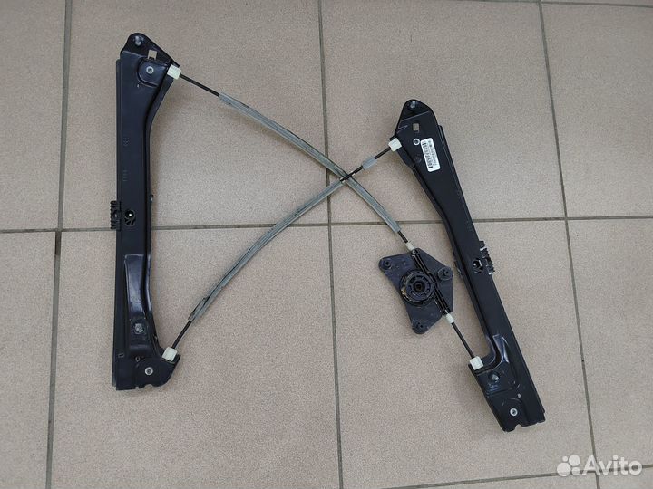 Стеклоподъемник передней левой двери VW Jetta 6