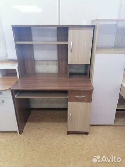 Стол компьютерный 