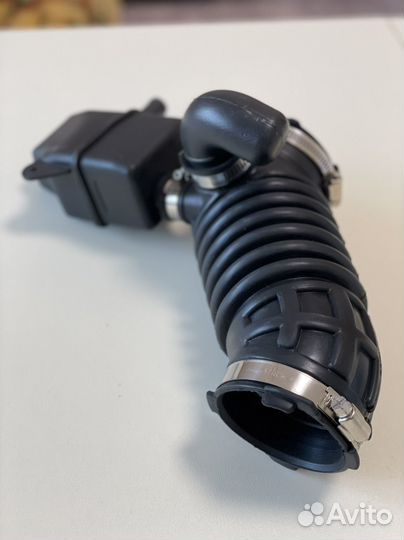 Патрубок воздушного фильтра Nissan Qashqai J10