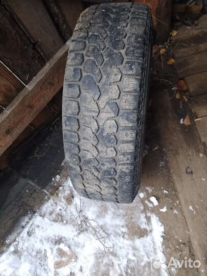 R13 Yokohama Ice Guard IG20 175/70, PCD 4x100 DIA 56.6