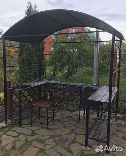 Беседка с мангалом