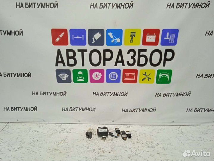 Датчики удара Toyota Auris E150