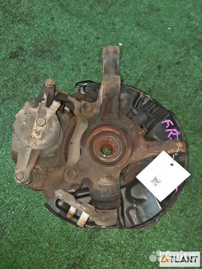 Ступица передняя правая toyota avensis