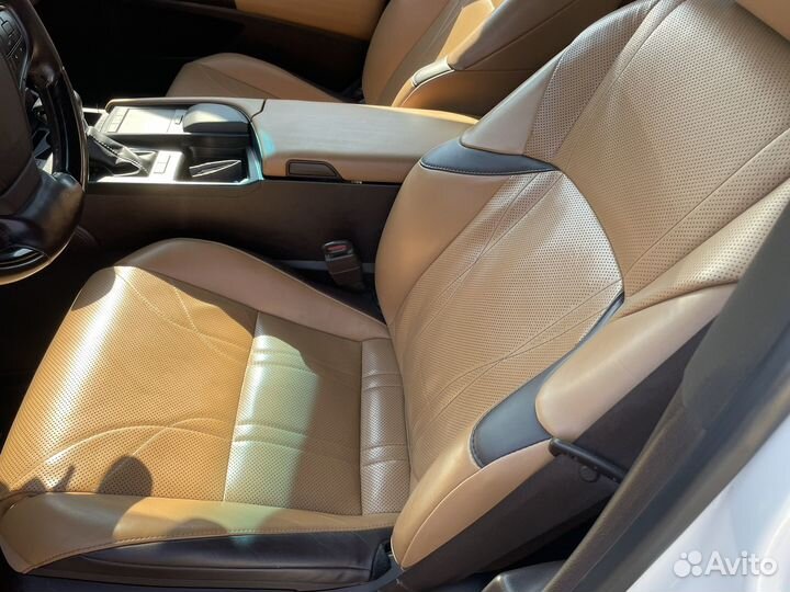 Lexus ES 2.5 AT, 2018, 142 000 км