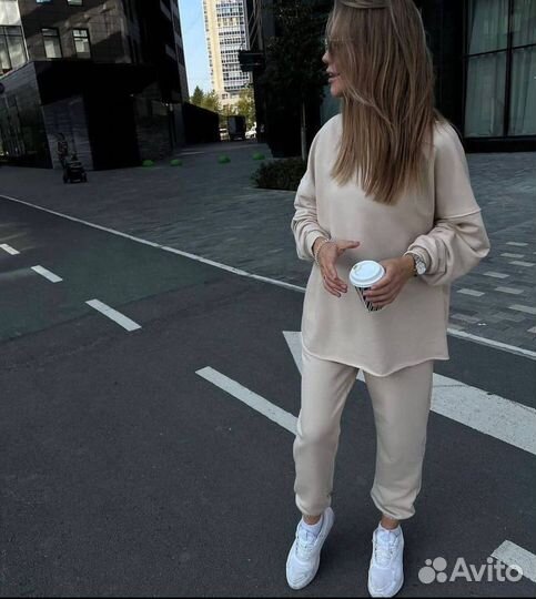 Спортивный костюм женский новый