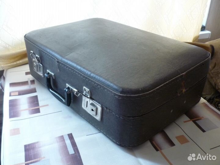 Старенький чемодан