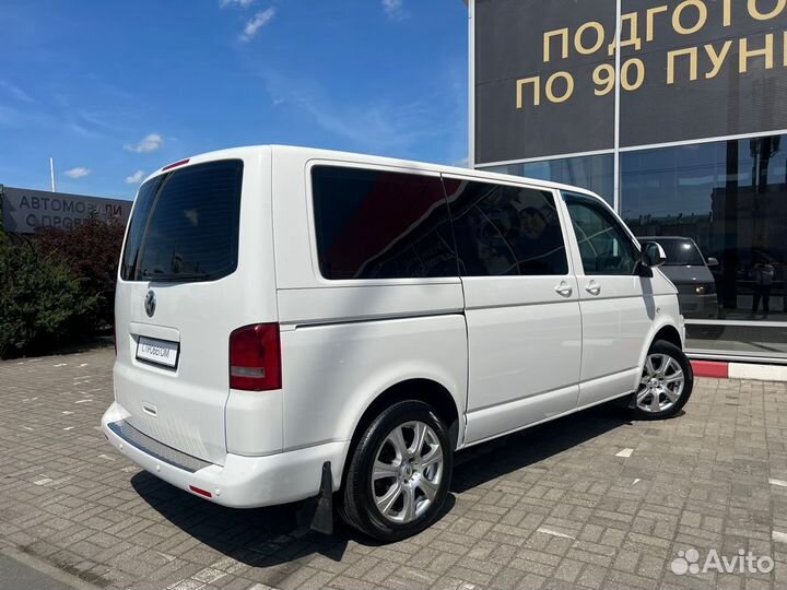 Volkswagen Multivan микроавтобус, 2010