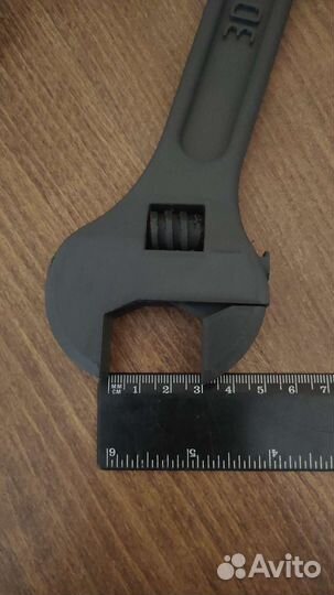 Разводной ключ