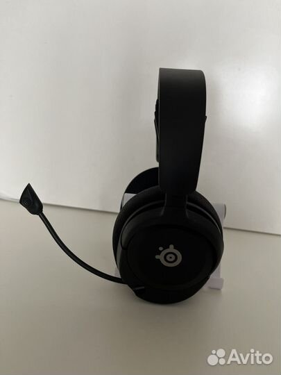 Наушники Steelseries Arctis Nova 1