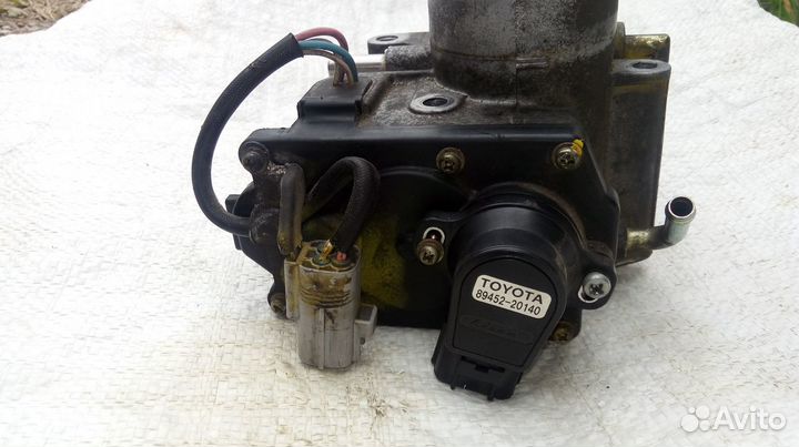 Дроссельная заслонка для мотора 3sfse(контрактная)