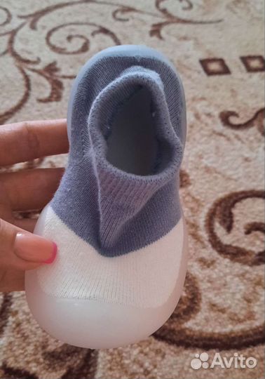 Носки для малышей на резиновой подошве