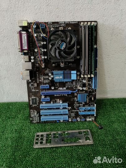 Материнская плата с процессором и памятью