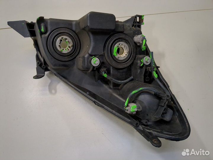 Фара (передняя) Toyota Corolla Verso, 2005