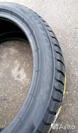 Pirelli Winter Sottozero 3 255/40 R20 101V