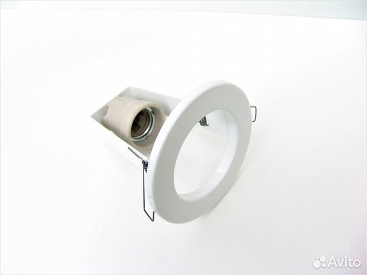 Светильник потолочный встраиваемый