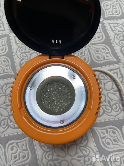 Лампа для маникюра, стерилизатор инструментов