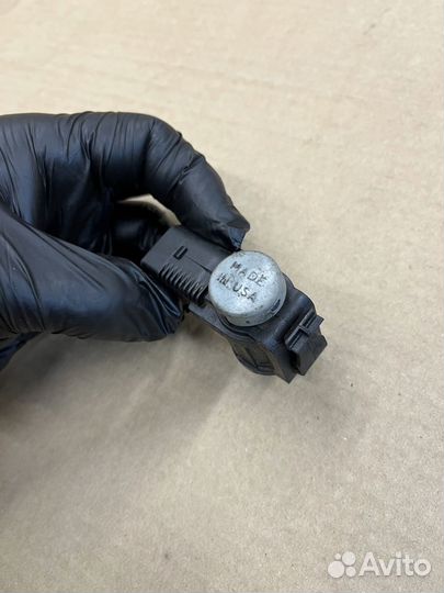 Клапан рециркуляции ог 1K0906283A VW Тигуан 1