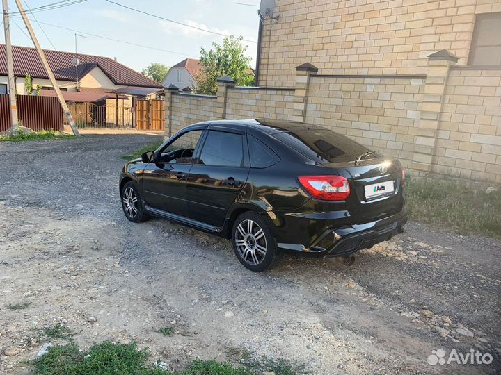 LADA Granta 1.6 МТ, 2014, 178 000 км